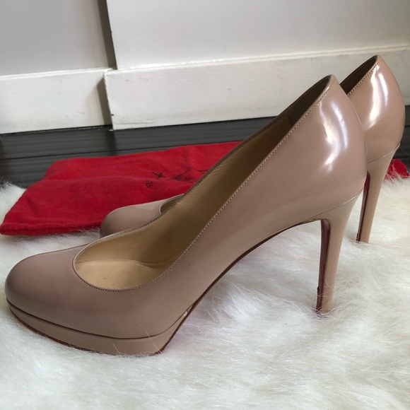 CHRISTIAN LOUBOUTIN Nude Pumps - Picture 3 of 7